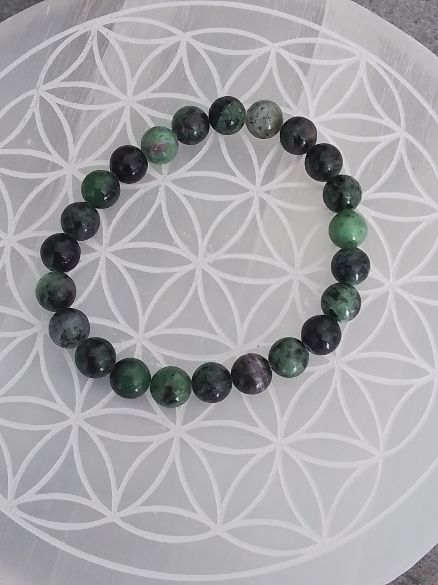 Bracelet en Zoïsite rubis